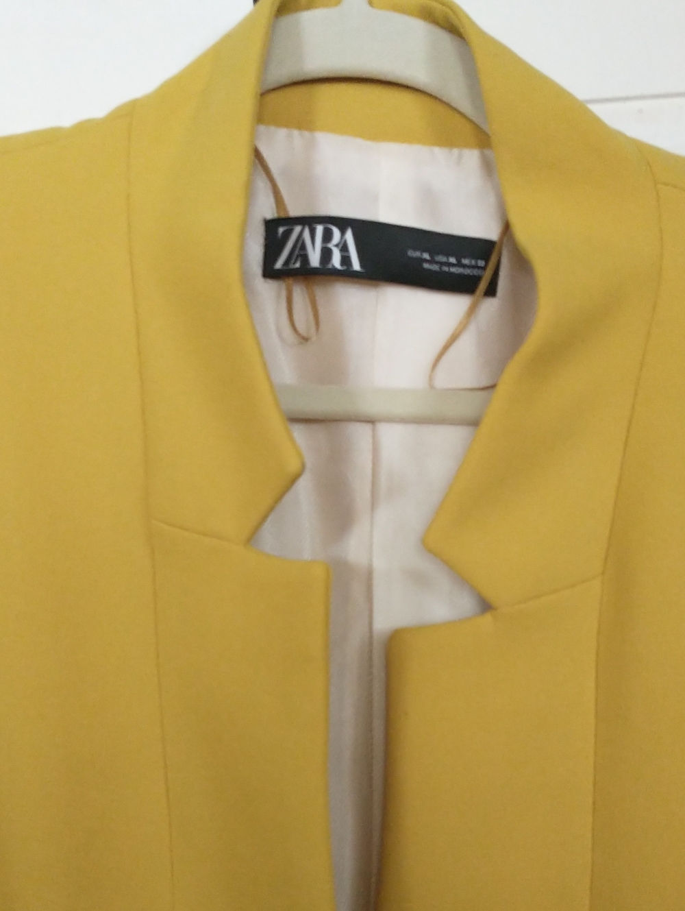 Zara Inverted Lapel Blazer - Picture 4 of 9